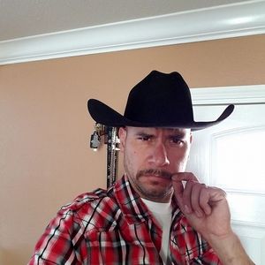 Meet your Posher, Jose mario